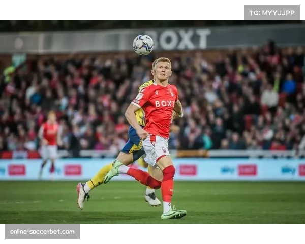 诺丁汉森林对阵布伦特福德点球争议,手臂自然位置成焦点